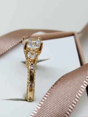 Anel Solitário  Crown