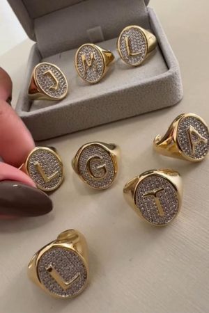 Anel Monograma Cravejado Ajustável